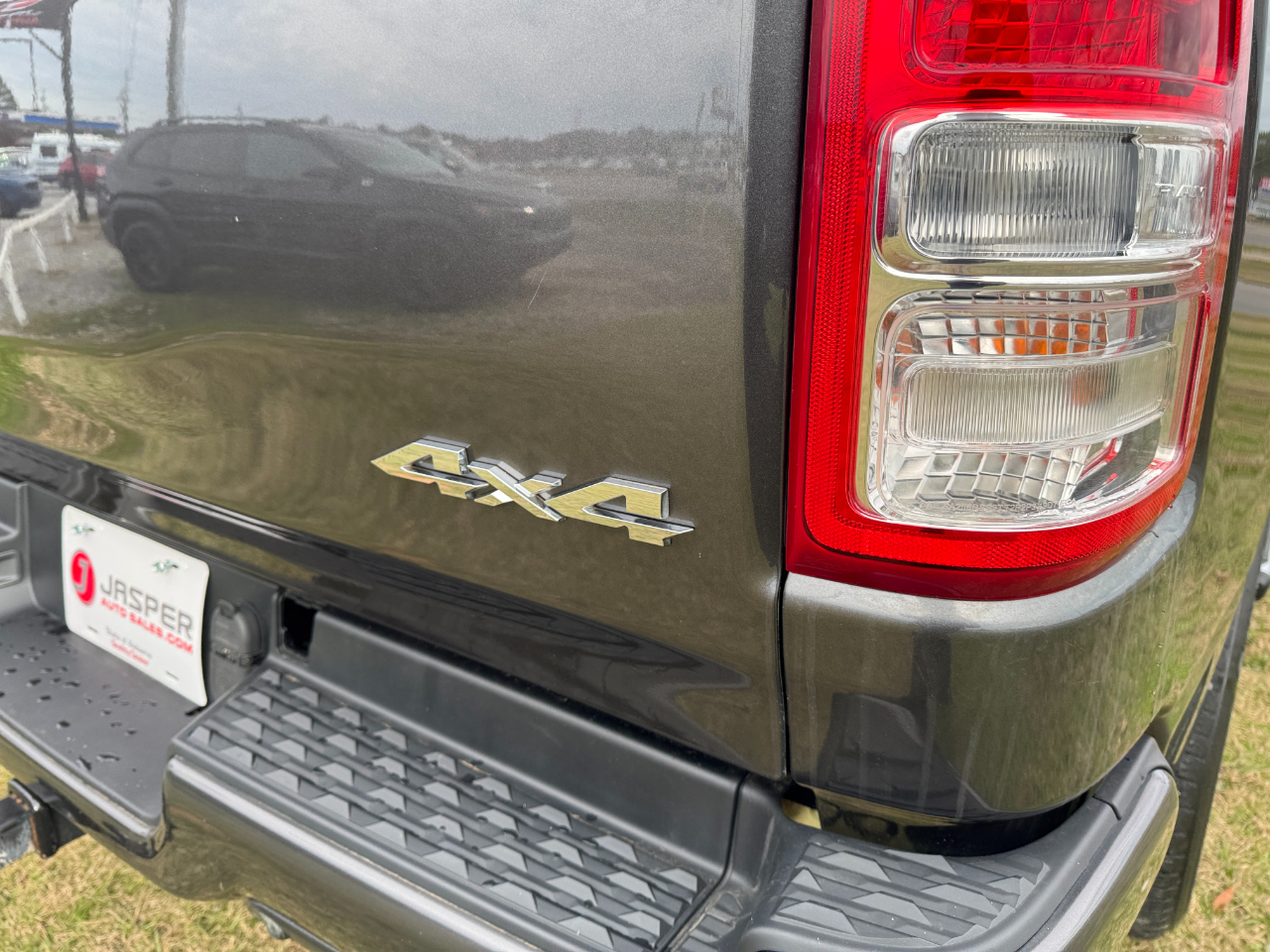 RAM 1500 Big Horn/Lone Star 4x4 Crew Cab 5'7" Box 2019