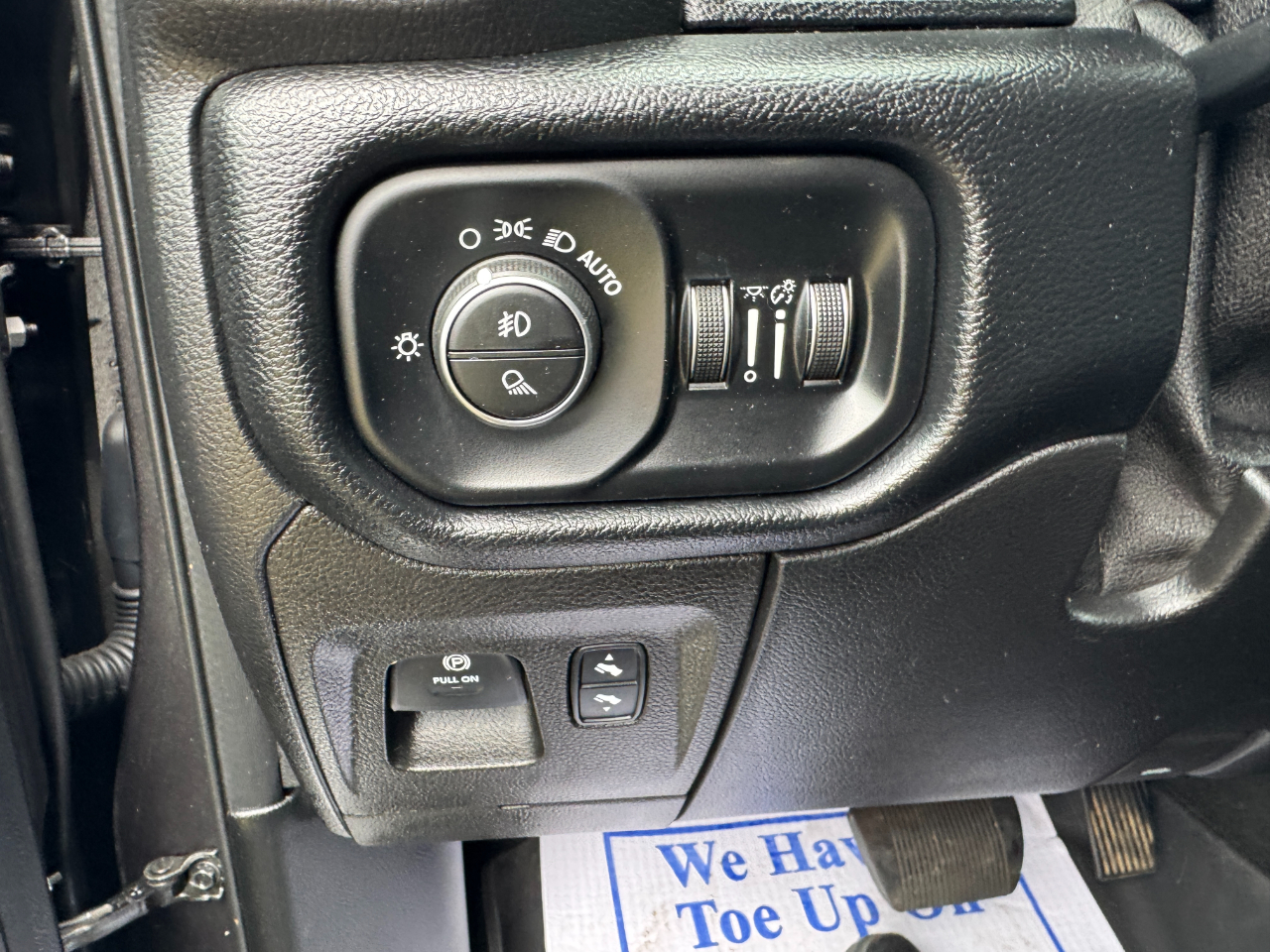 RAM 1500 Big Horn/Lone Star 4x4 Crew Cab 5'7" Box 2019