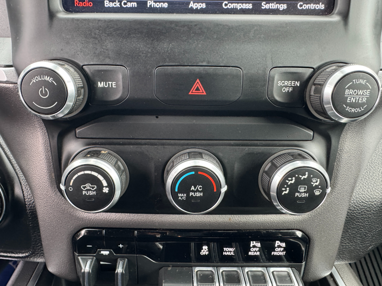 RAM 1500 Big Horn/Lone Star 4x4 Crew Cab 5'7" Box 2019