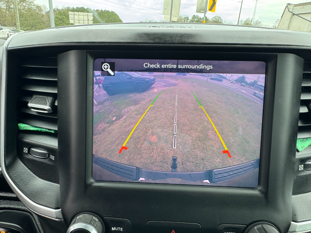 RAM 1500 Big Horn/Lone Star 4x4 Crew Cab 5'7" Box 2019