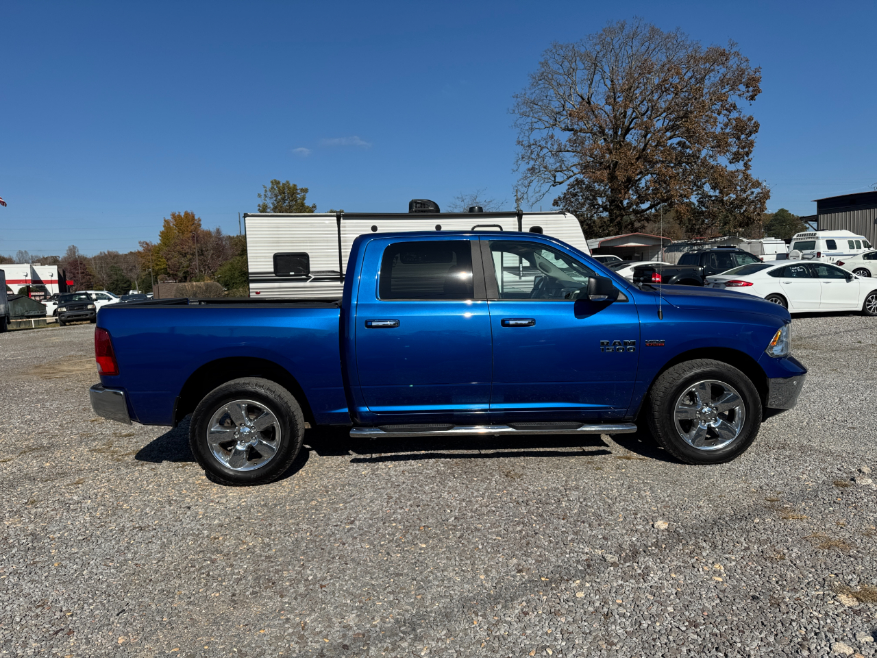 RAM 1500 Big Horn 4x4 Crew Cab 5'7" Box 2017