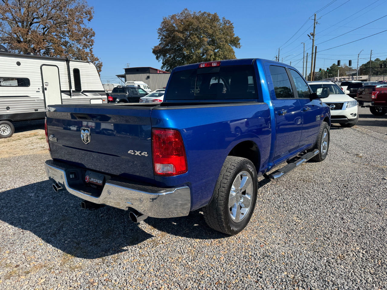 RAM 1500 Big Horn 4x4 Crew Cab 5'7" Box 2017