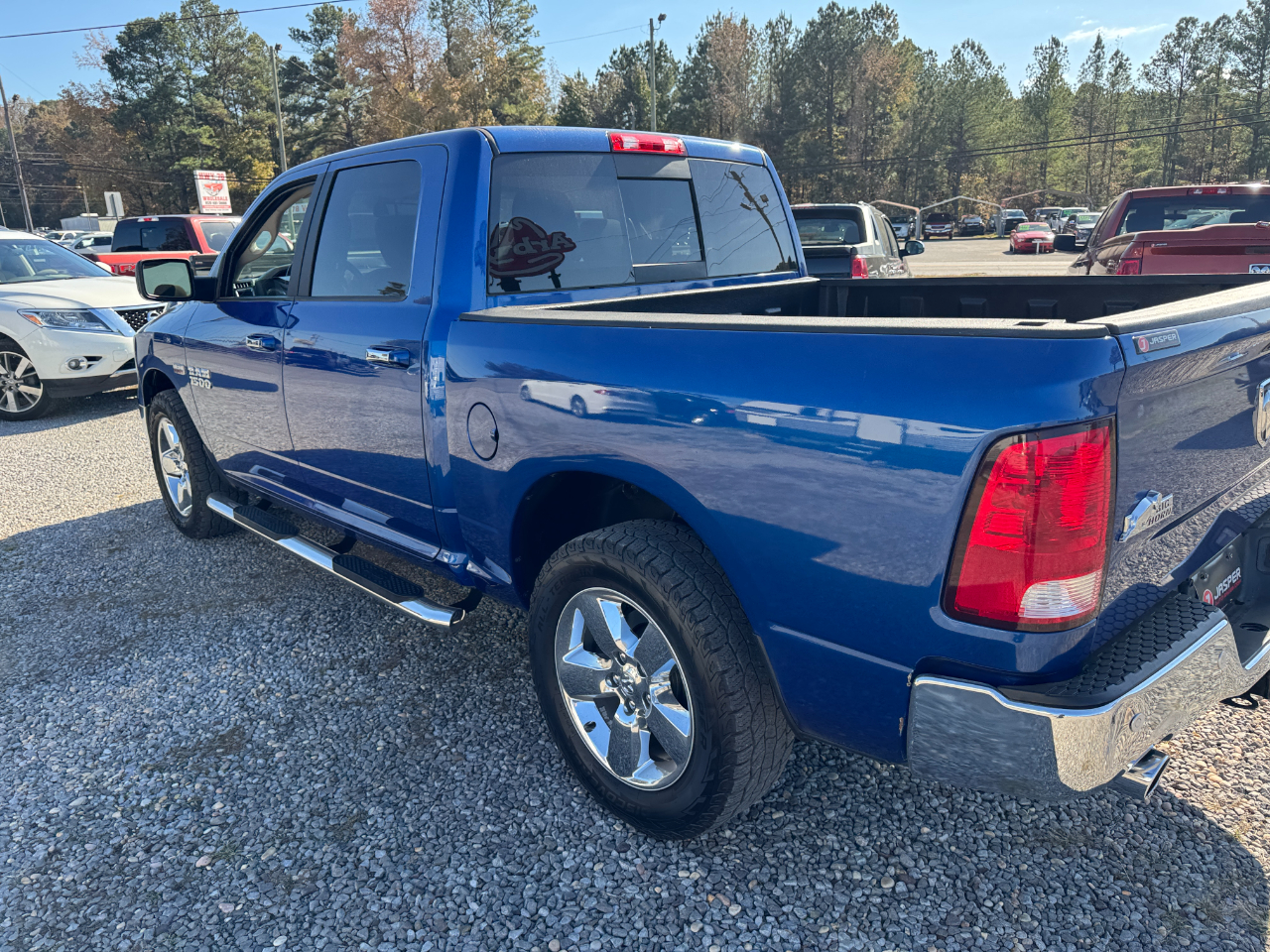 RAM 1500 Big Horn 4x4 Crew Cab 5'7" Box 2017