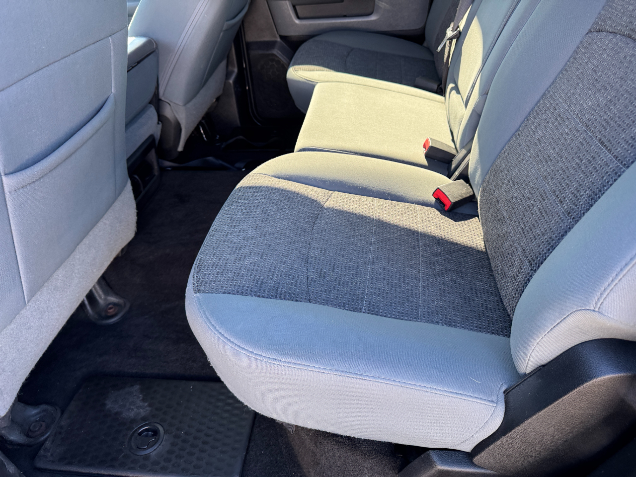 RAM 1500 Big Horn 4x4 Crew Cab 5'7" Box 2017