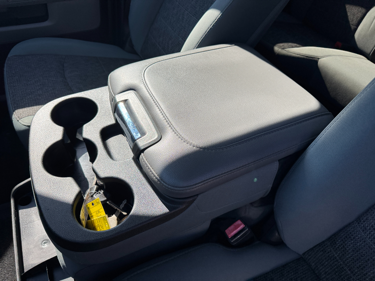 RAM 1500 Big Horn 4x4 Crew Cab 5'7" Box 2017