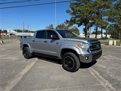 2014 Toyota Tundra 4WD Truck 