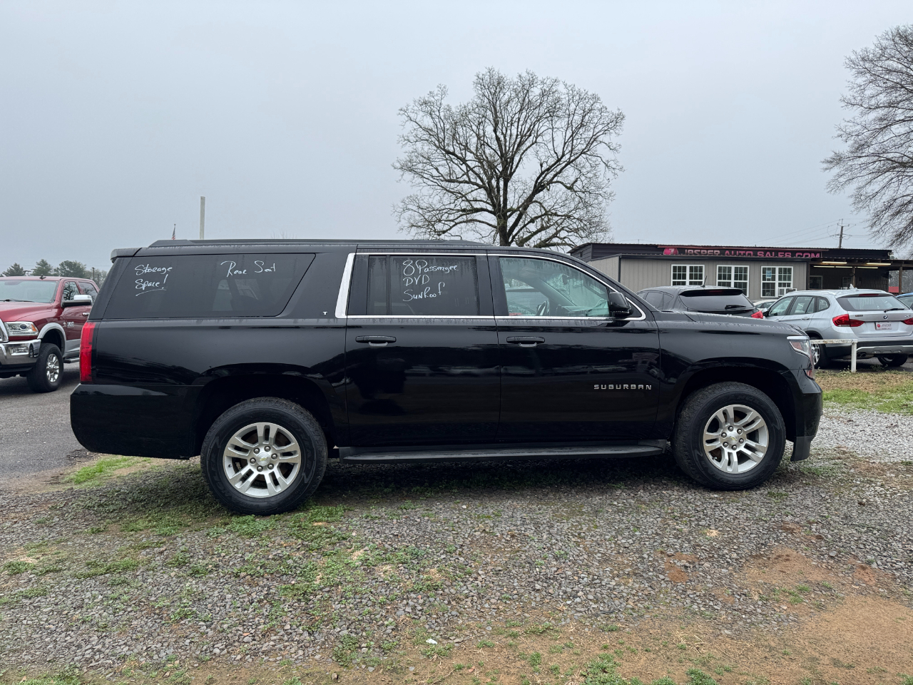 Chevrolet Suburban 2WD 4dr LT 2015