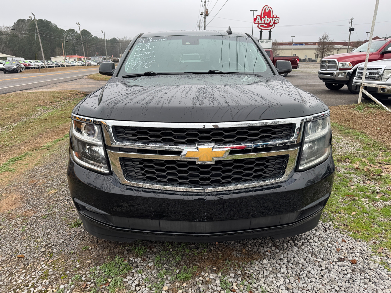 Chevrolet Suburban 2WD 4dr LT 2015