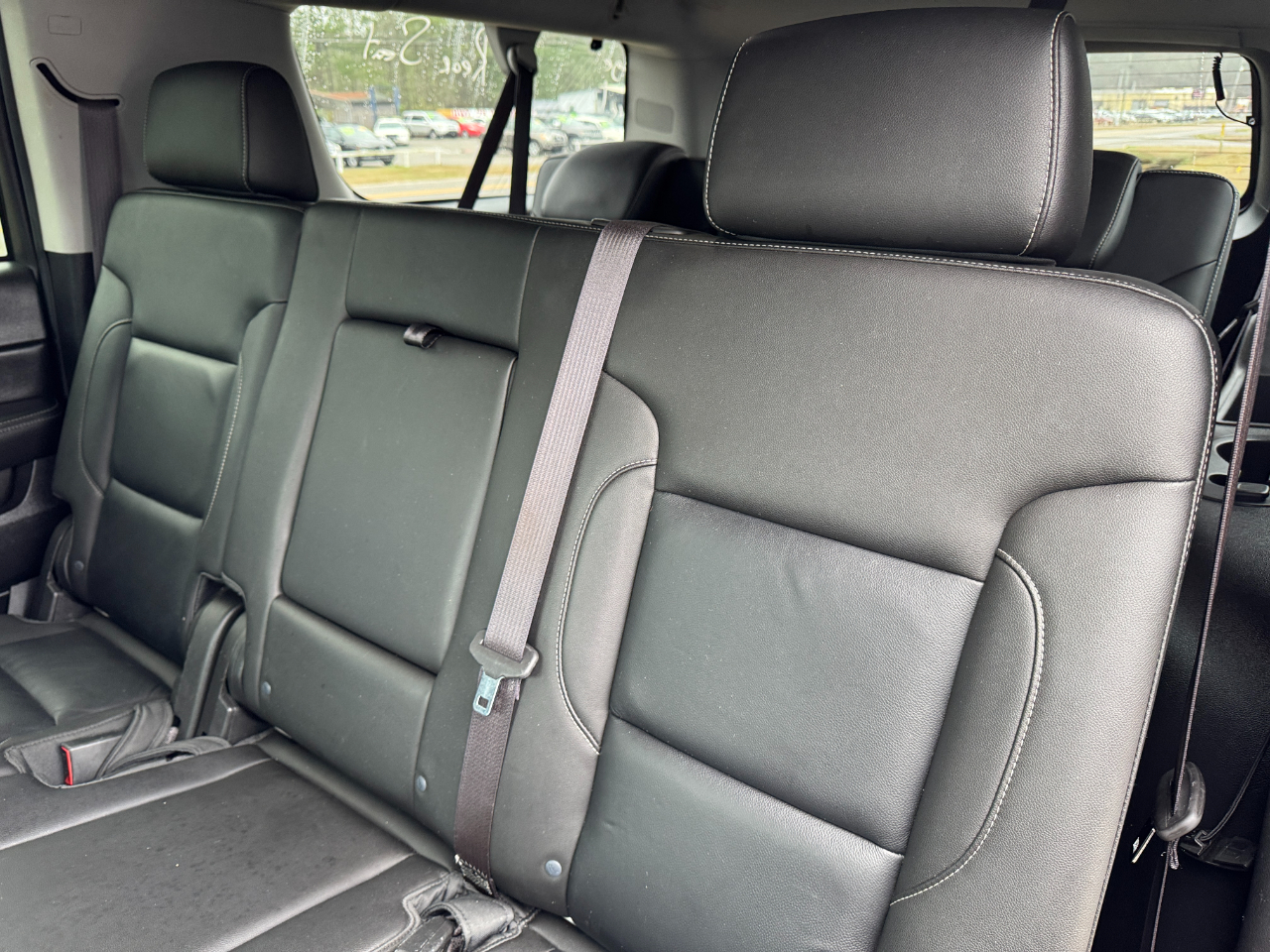 Chevrolet Suburban 2WD 4dr LT 2015