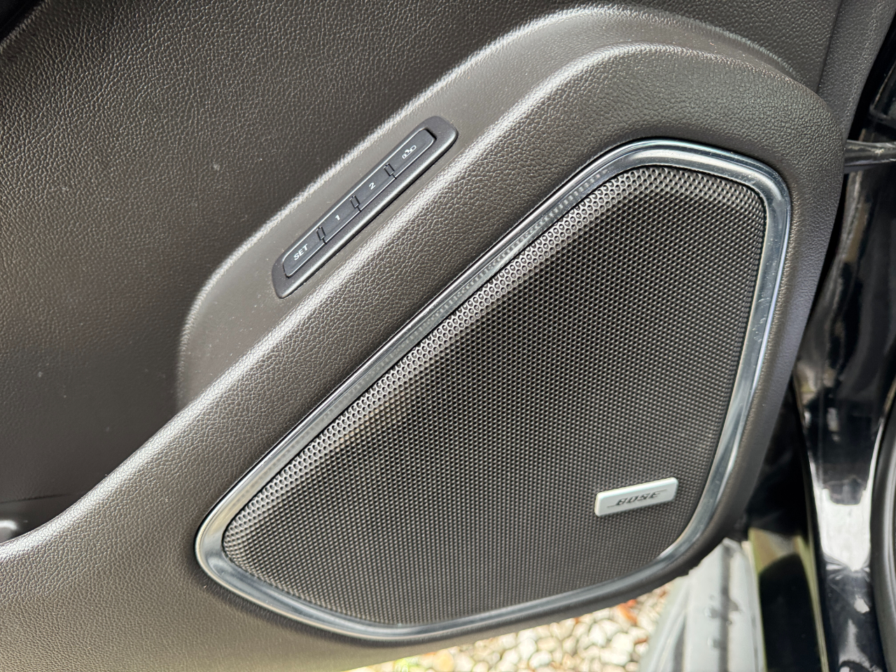 Chevrolet Suburban 2WD 4dr LT 2015