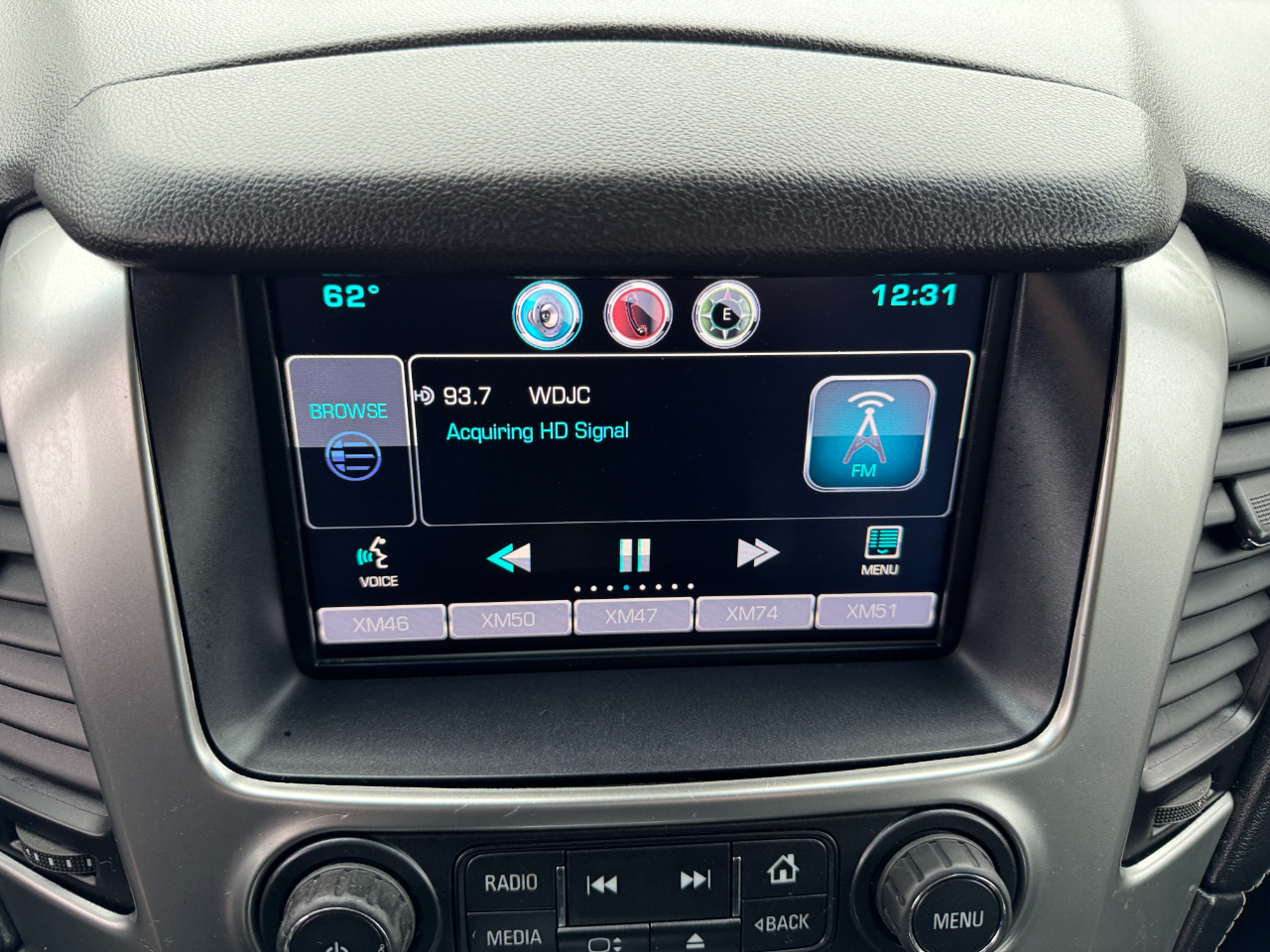 Chevrolet Suburban 2WD 4dr LT 2015