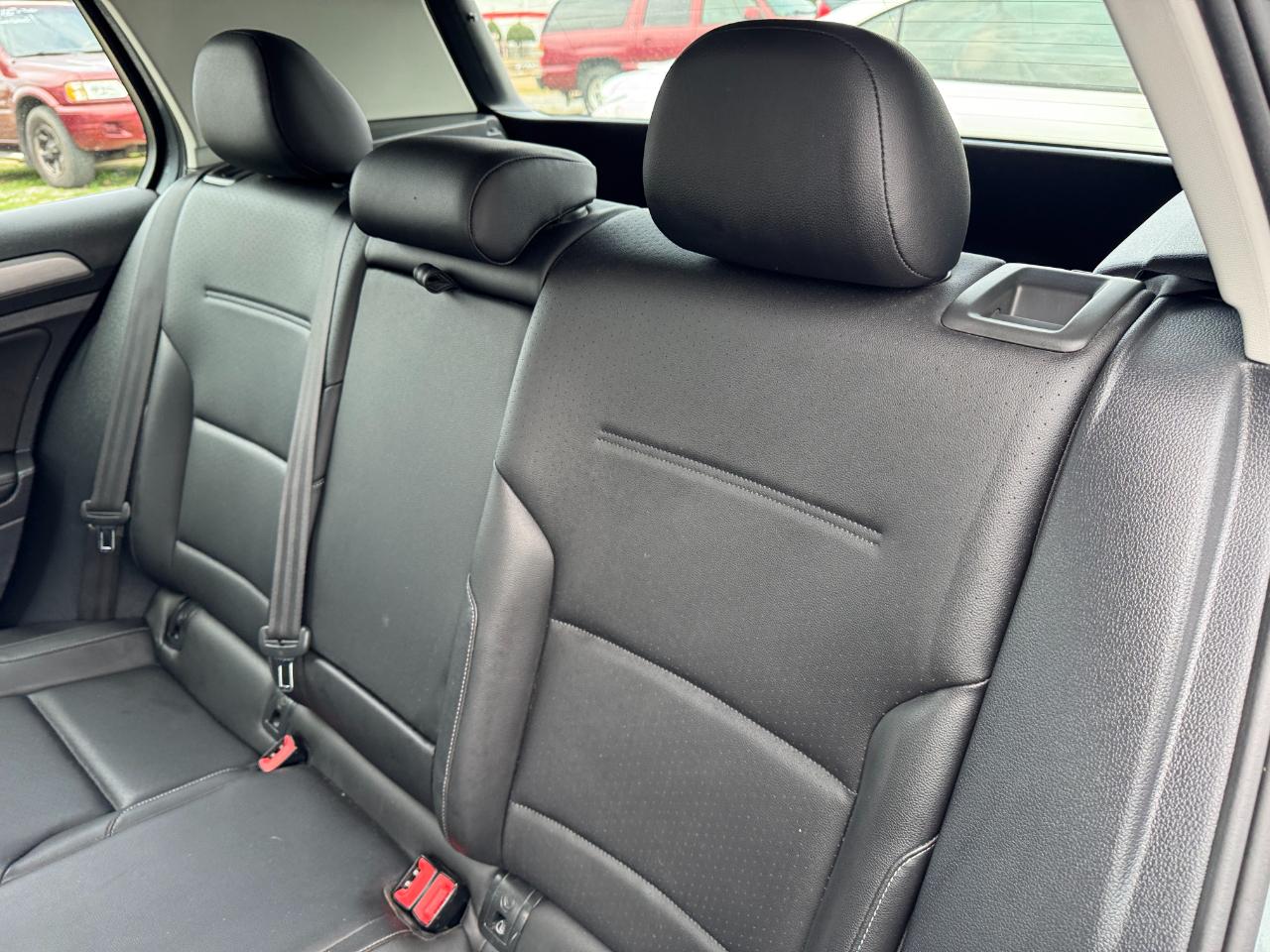 Volkswagen Golf 1.8T 4-Door Wolfsburg Edition Auto 2017