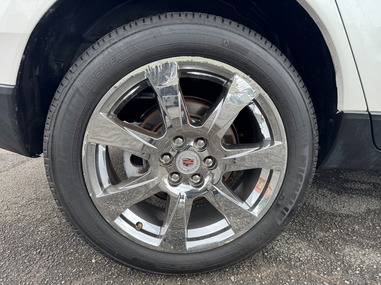 Cadillac SRX FWD 4dr Premium Collection 2011