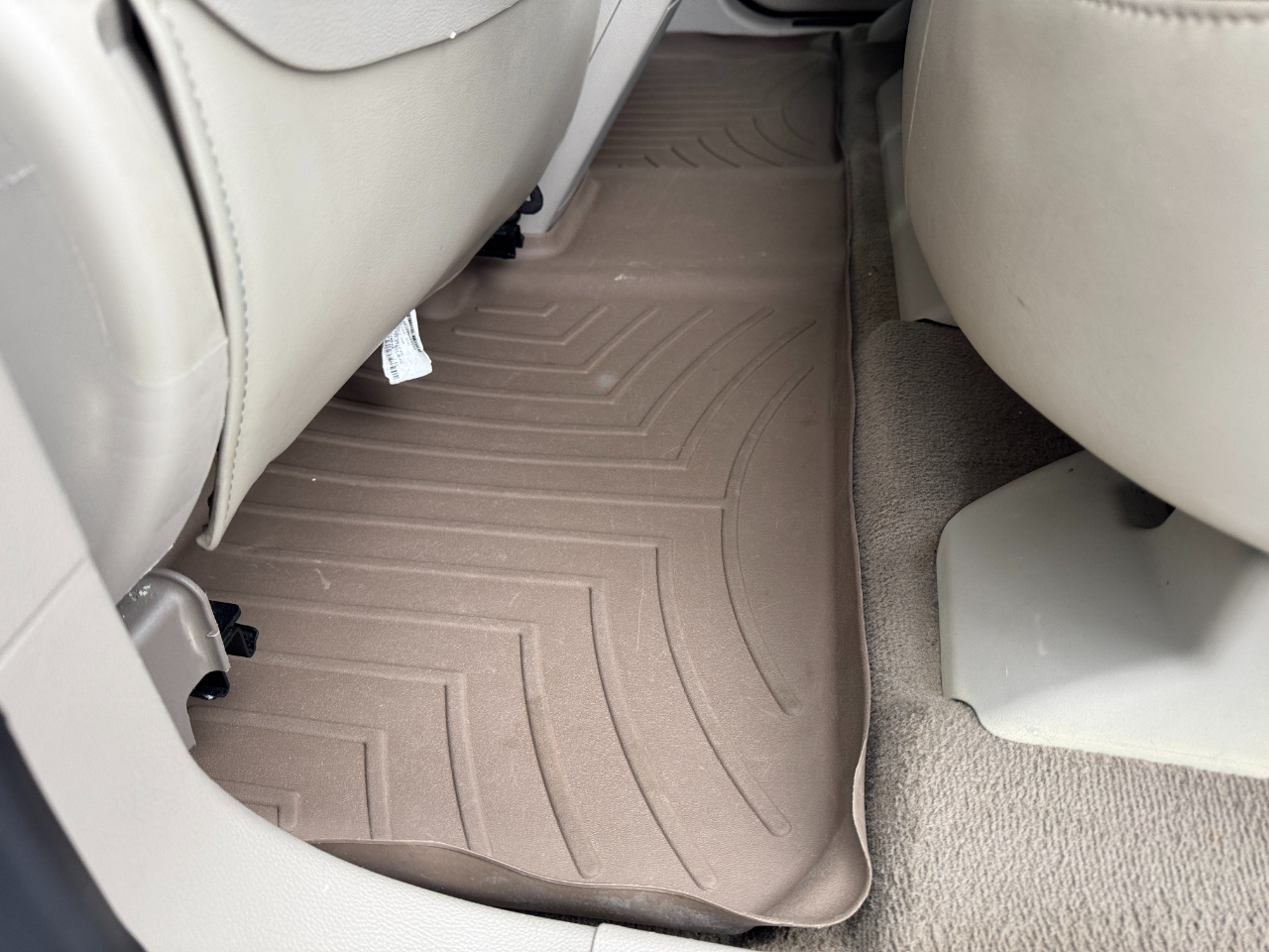 Cadillac SRX FWD 4dr Premium Collection 2011