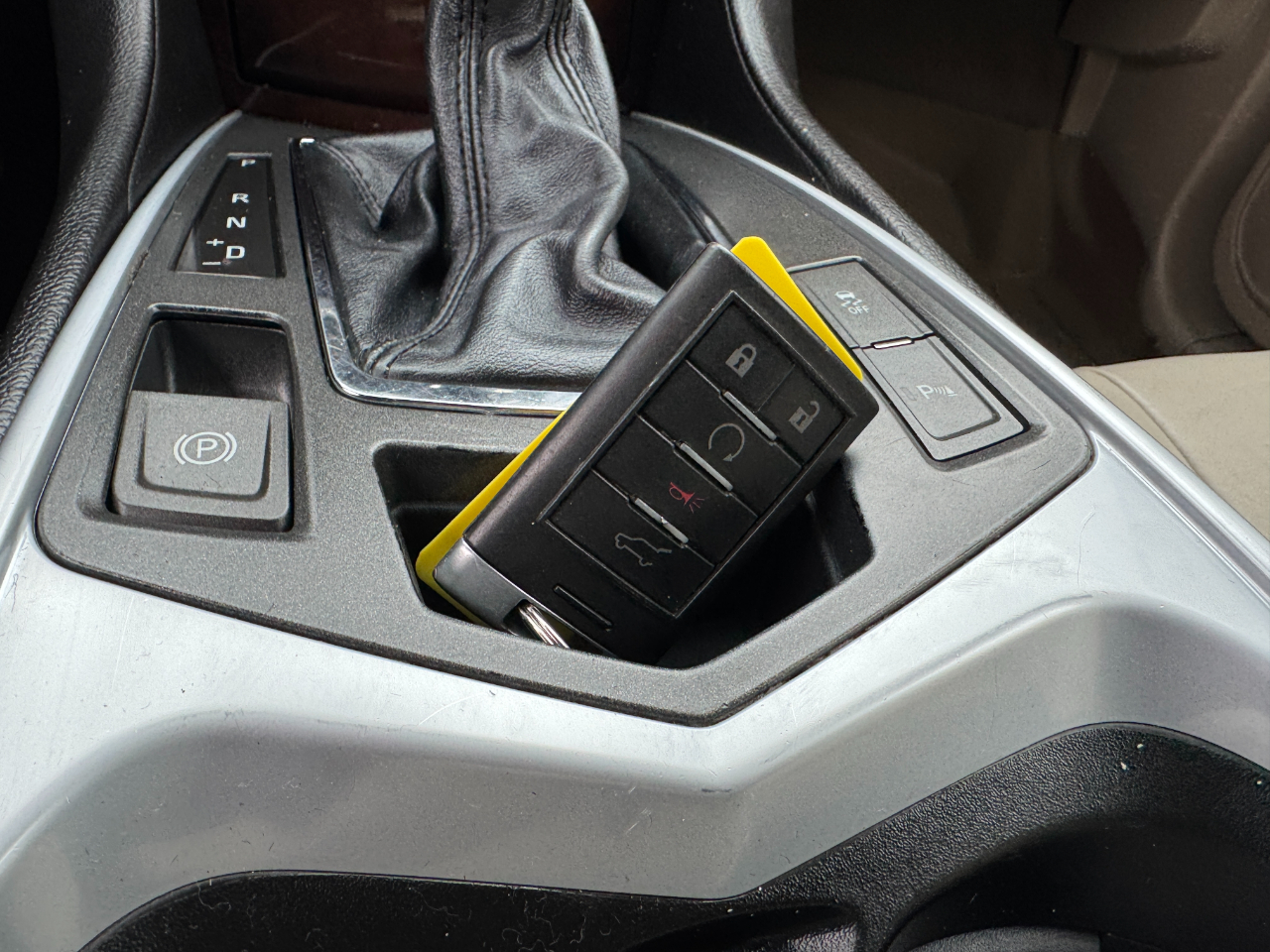 Cadillac SRX FWD 4dr Premium Collection 2011