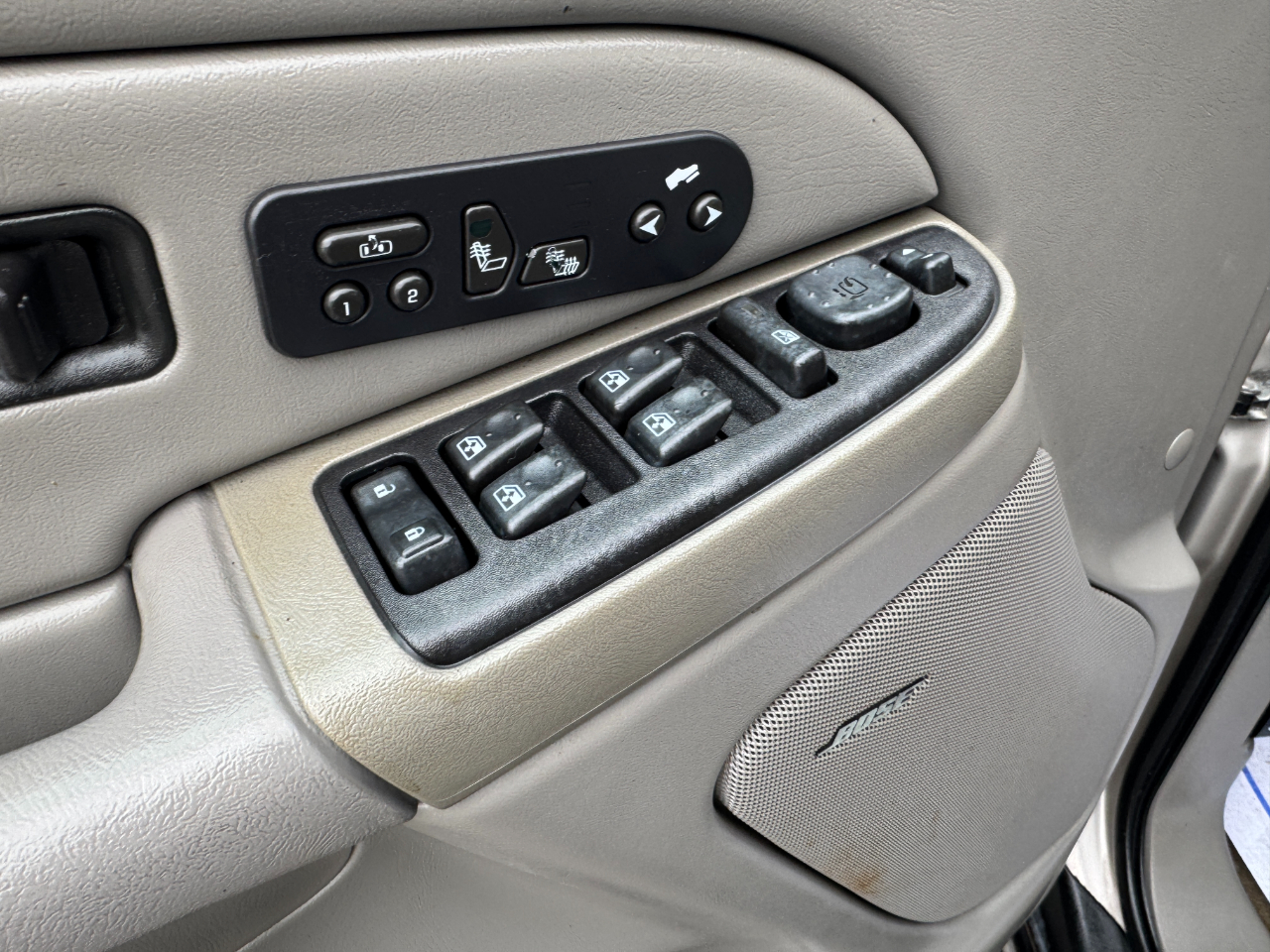 Chevrolet Suburban 4dr 1500 4WD LT 2006