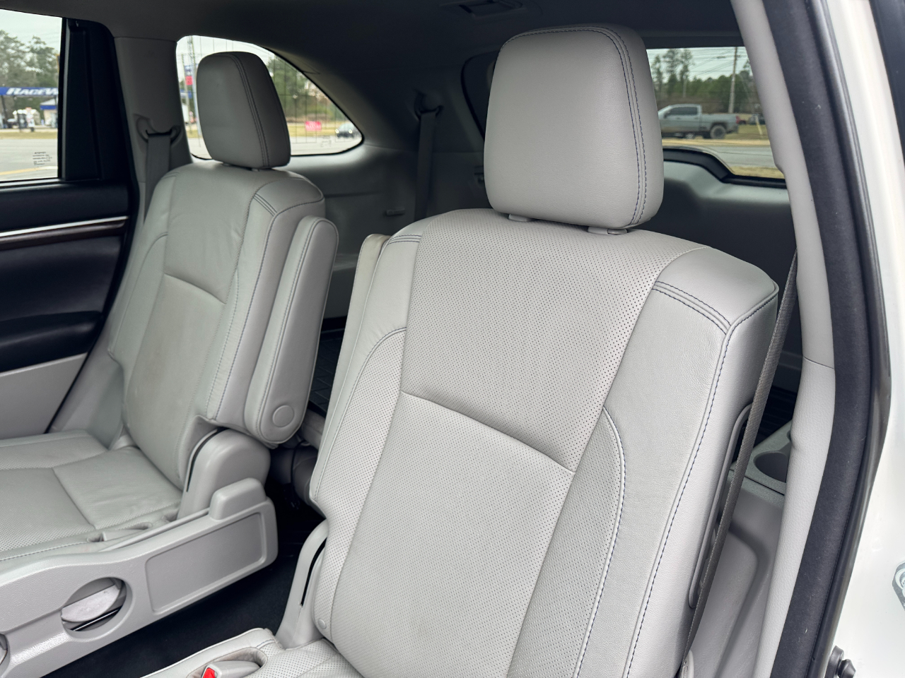 Toyota Highlander FWD 4dr V6 Limited (Natl) 2016