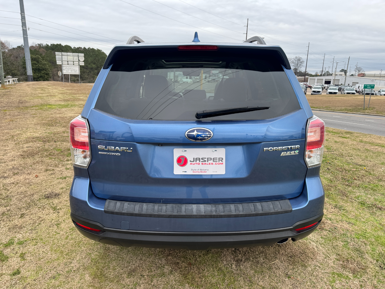 Subaru Forester 2.5i Limited CVT 2017