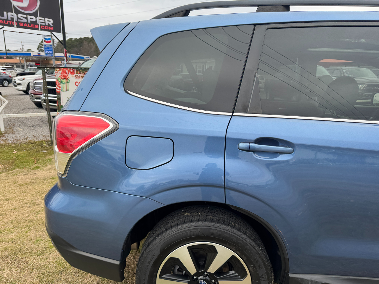 Subaru Forester 2.5i Limited CVT 2017