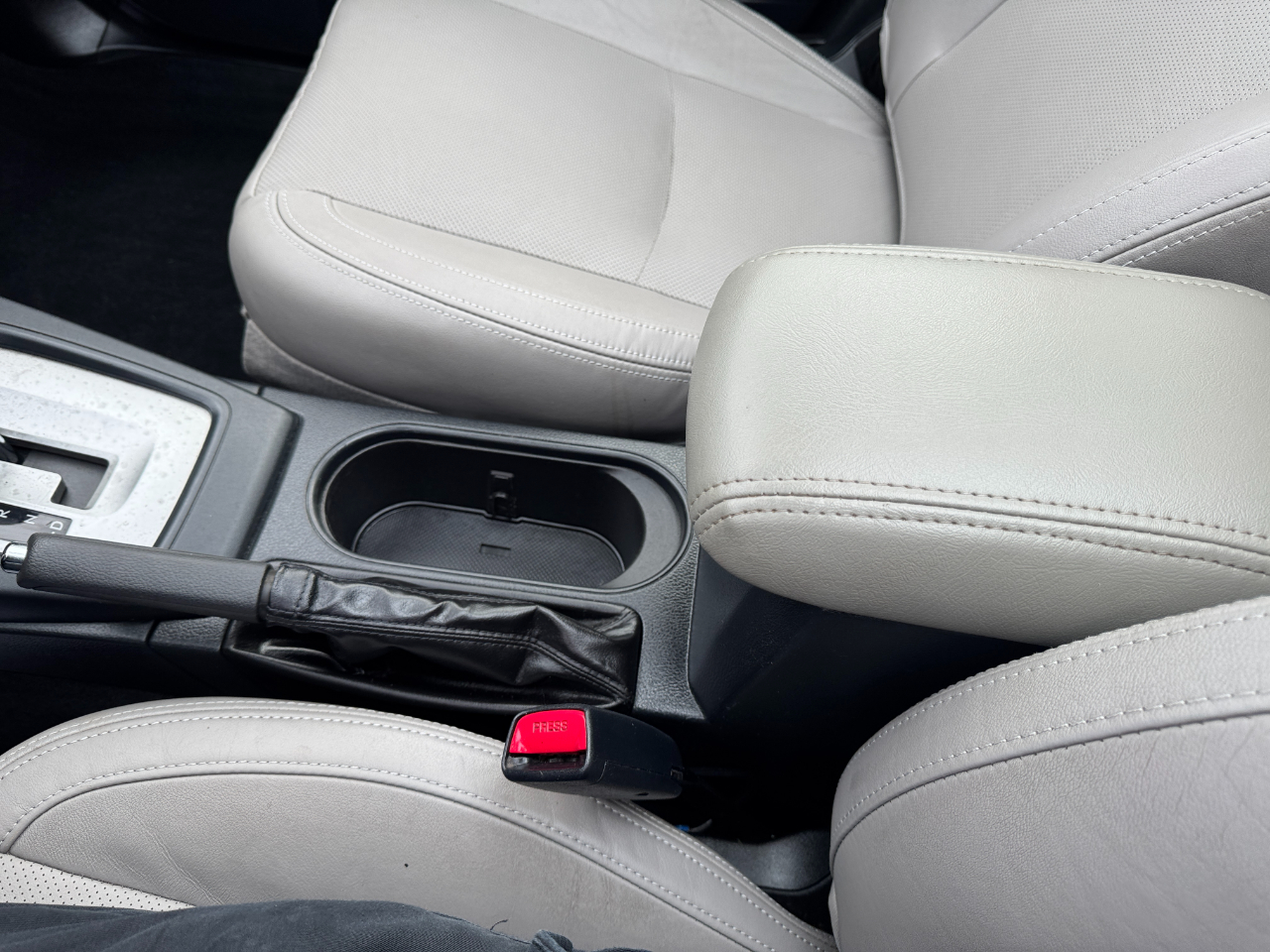 Subaru Forester 2.5i Limited CVT 2017