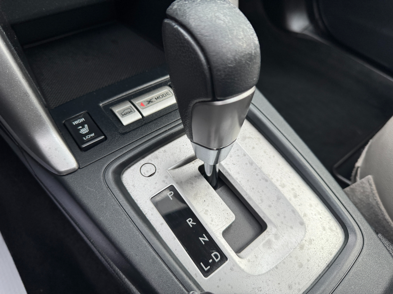 Subaru Forester 2.5i Limited CVT 2017