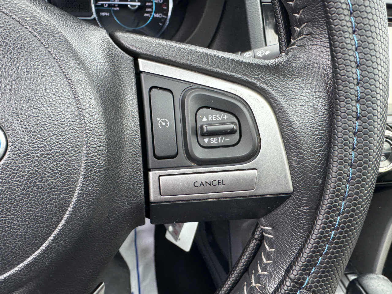 Subaru Forester 2.5i Limited CVT 2017