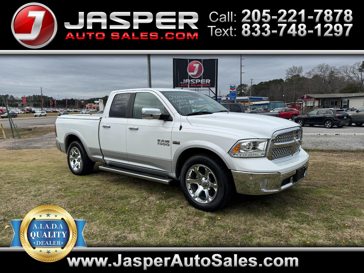 RAM 1500 2WD Quad Cab 140.5" Laramie 2016