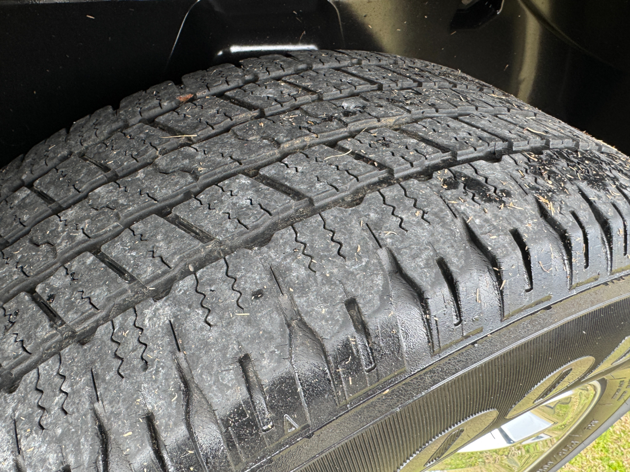 RAM 1500 2WD Quad Cab 140.5" Laramie 2016