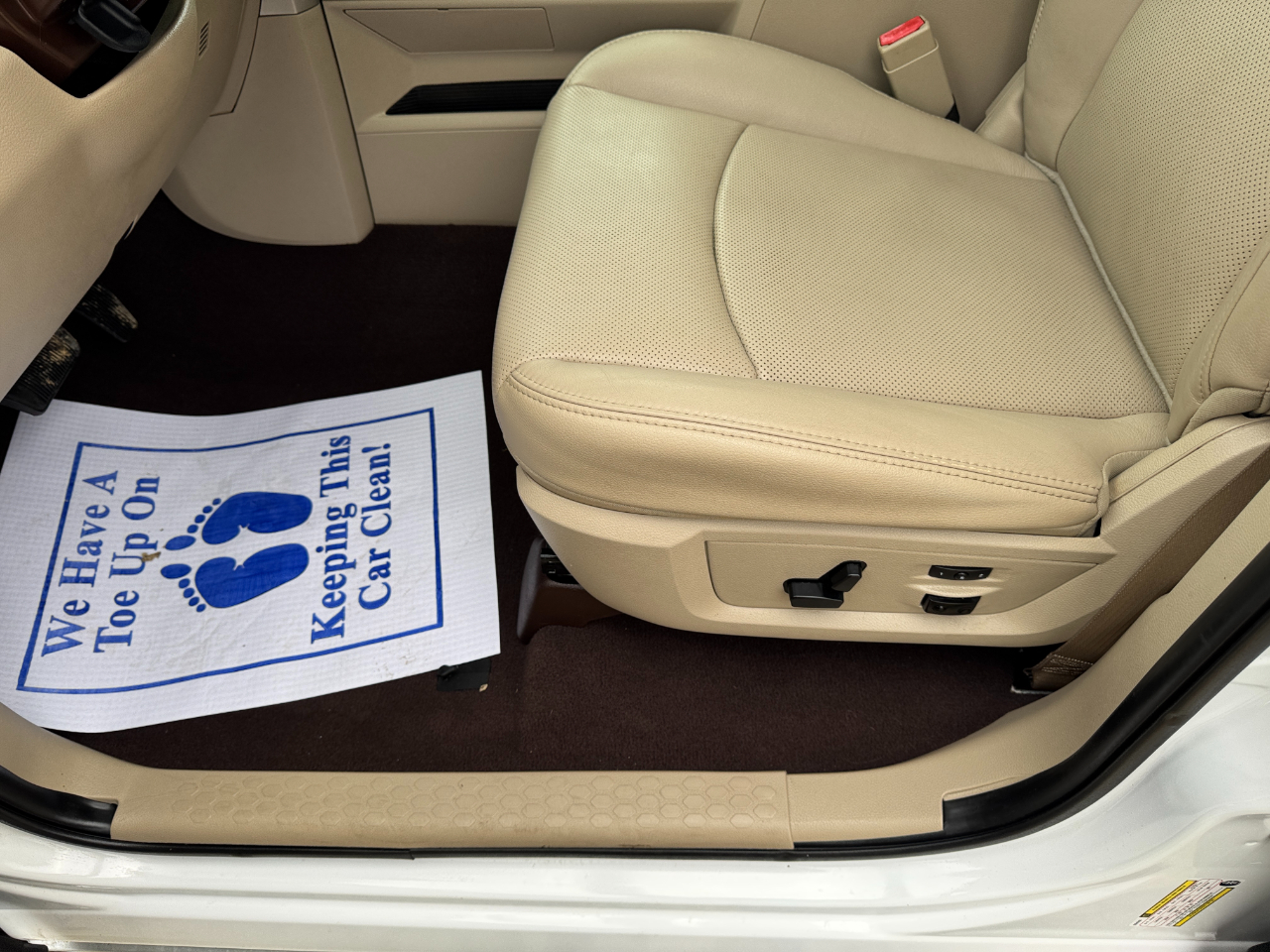 RAM 1500 2WD Quad Cab 140.5" Laramie 2016