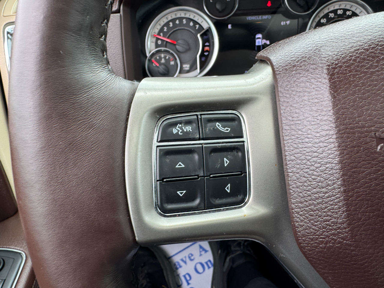 RAM 1500 2WD Quad Cab 140.5" Laramie 2016