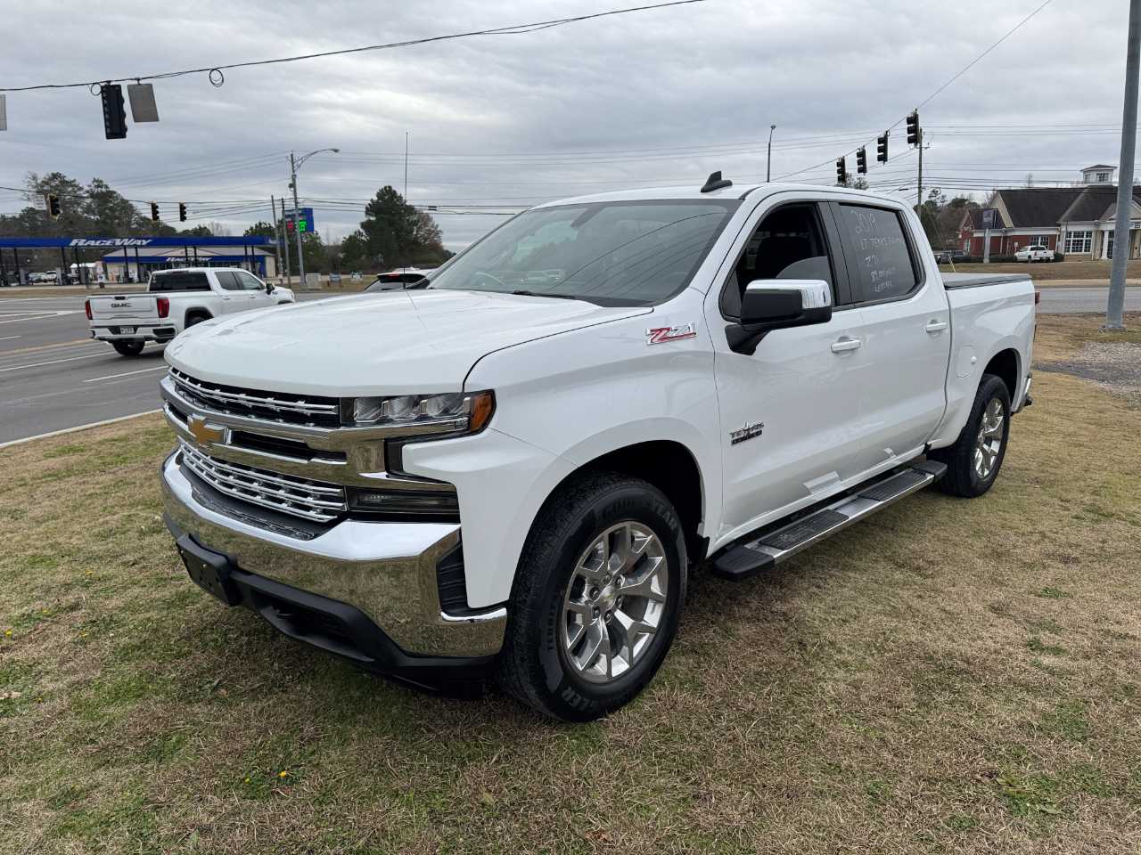 Chevrolet Silverado 1500 4WD Crew Cab 147" LT 2019