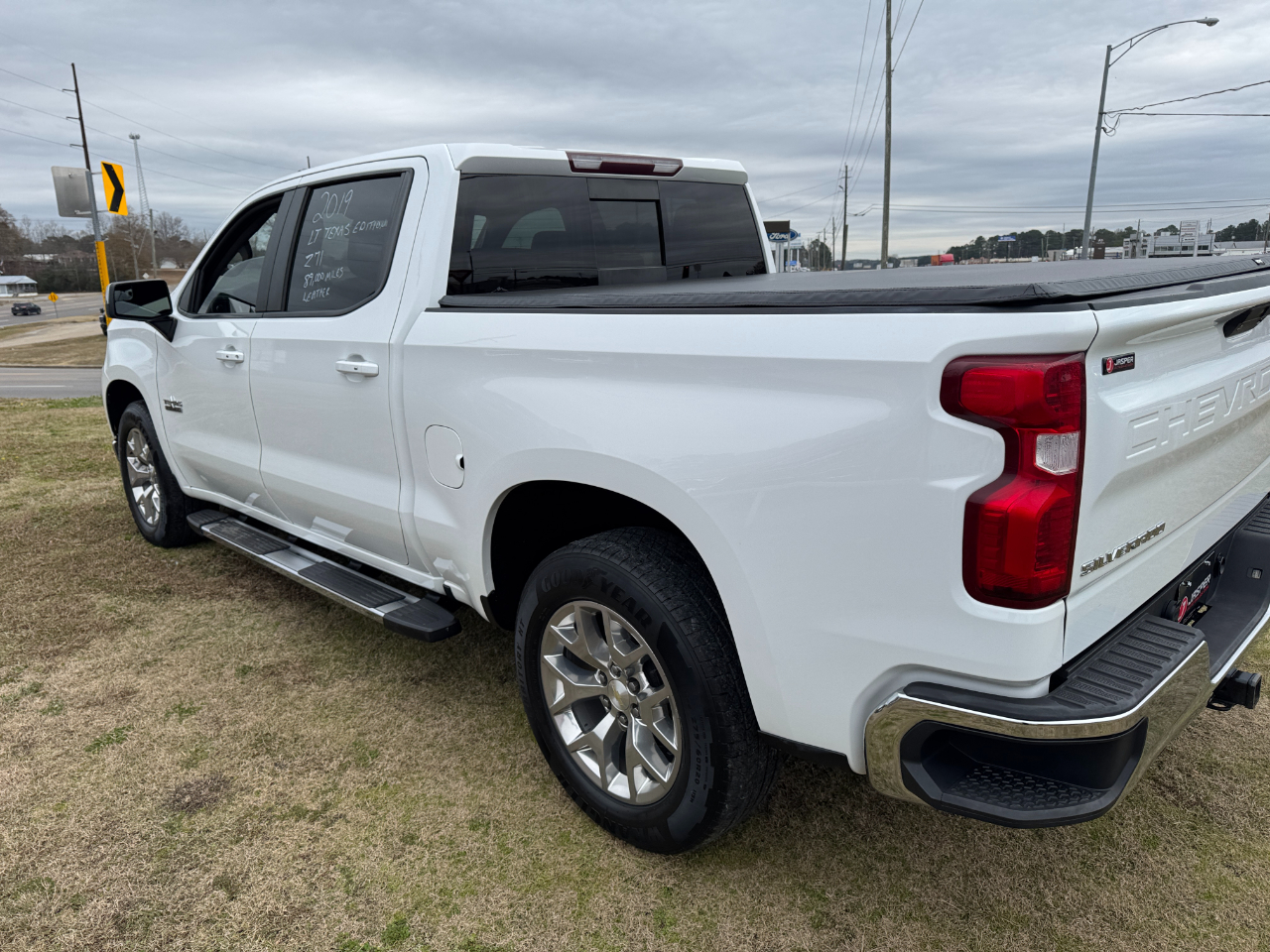 Chevrolet Silverado 1500 4WD Crew Cab 147" LT 2019