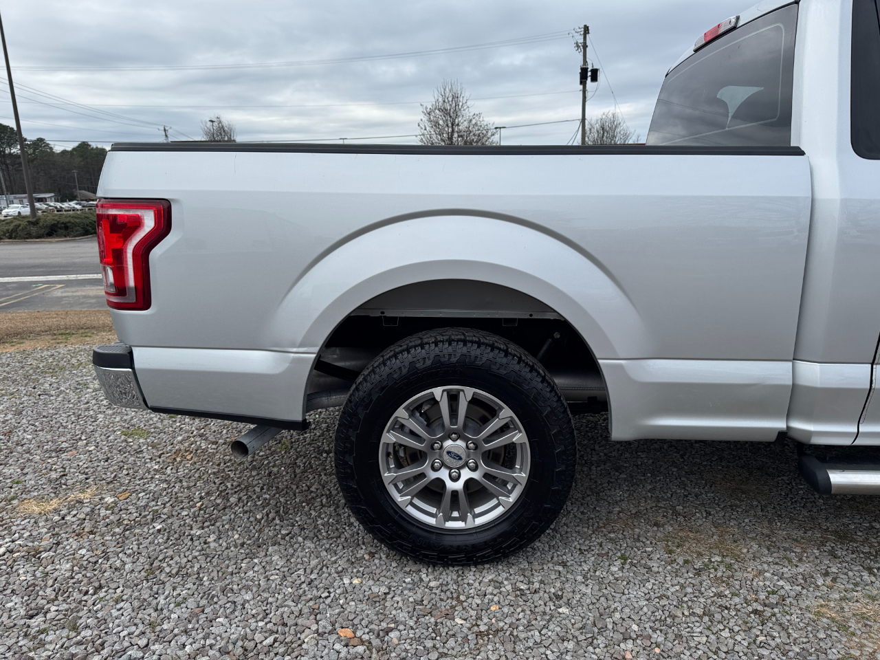 Ford F-150 2WD Reg Cab 141" XLT 2016