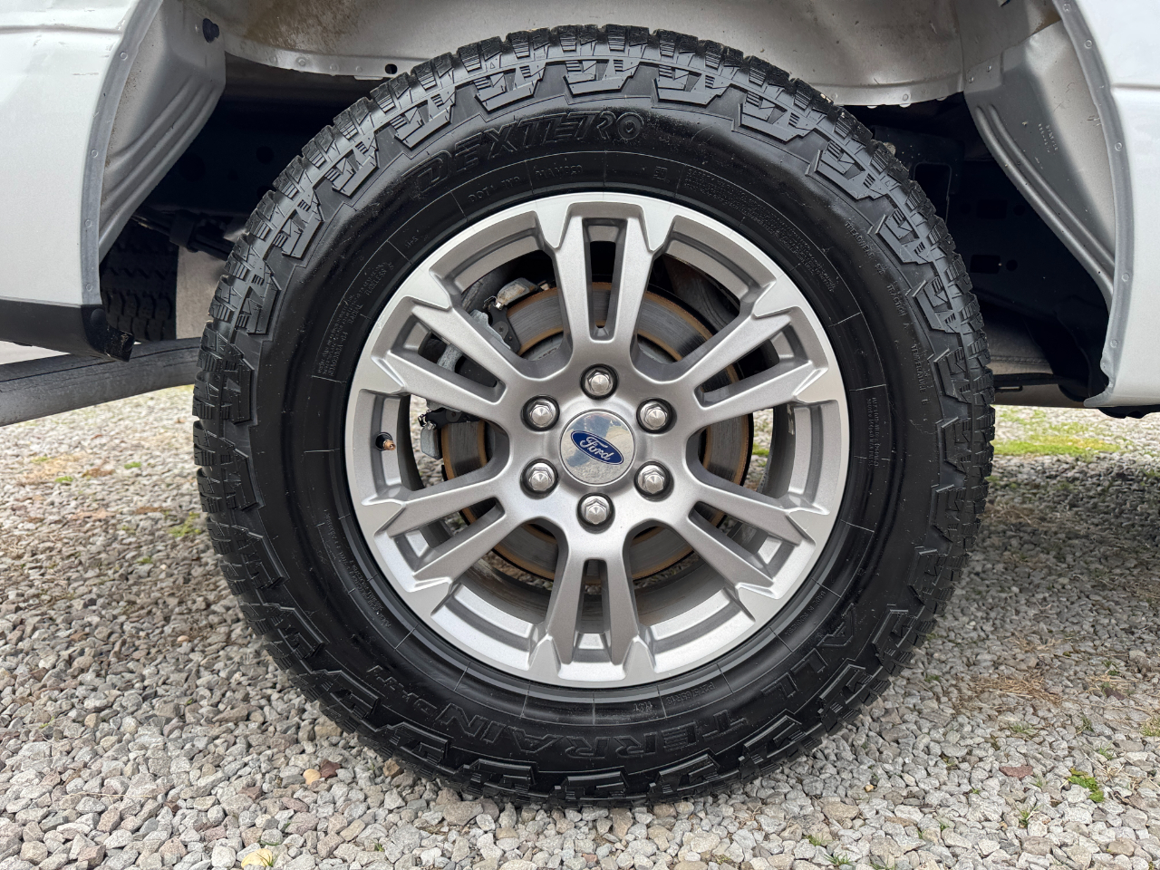 Ford F-150 2WD Reg Cab 141" XLT 2016