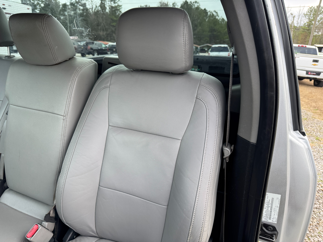 Ford F-150 2WD Reg Cab 141" XLT 2016