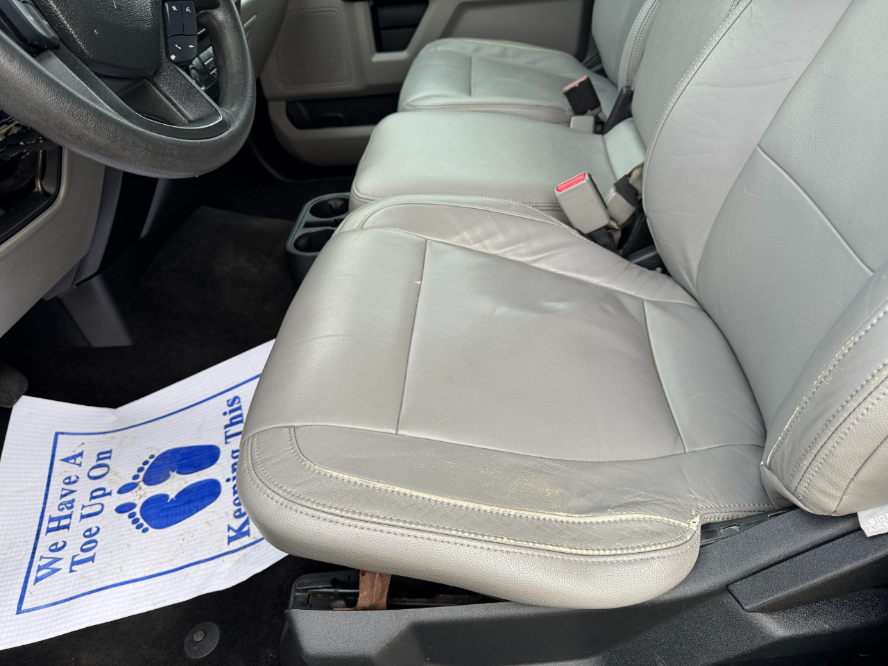 Ford F-150 2WD Reg Cab 141" XLT 2016