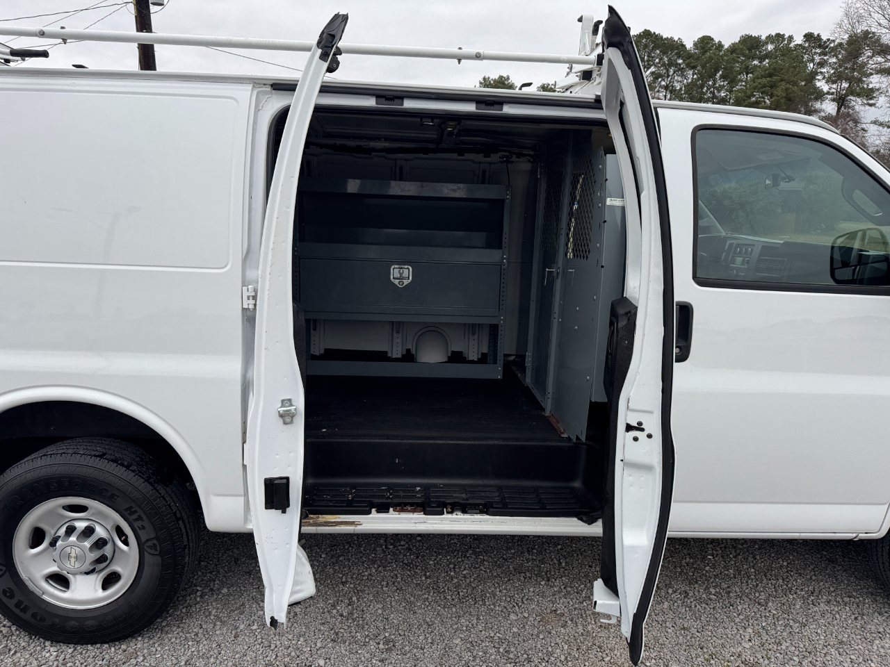 Chevrolet Express Cargo Van RWD 2500 135" 2021