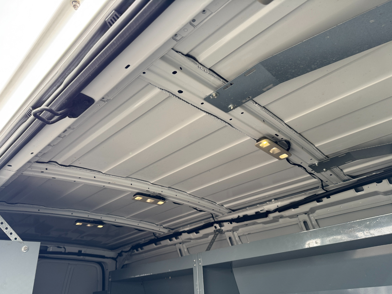 Chevrolet Express Cargo Van RWD 2500 135" 2021