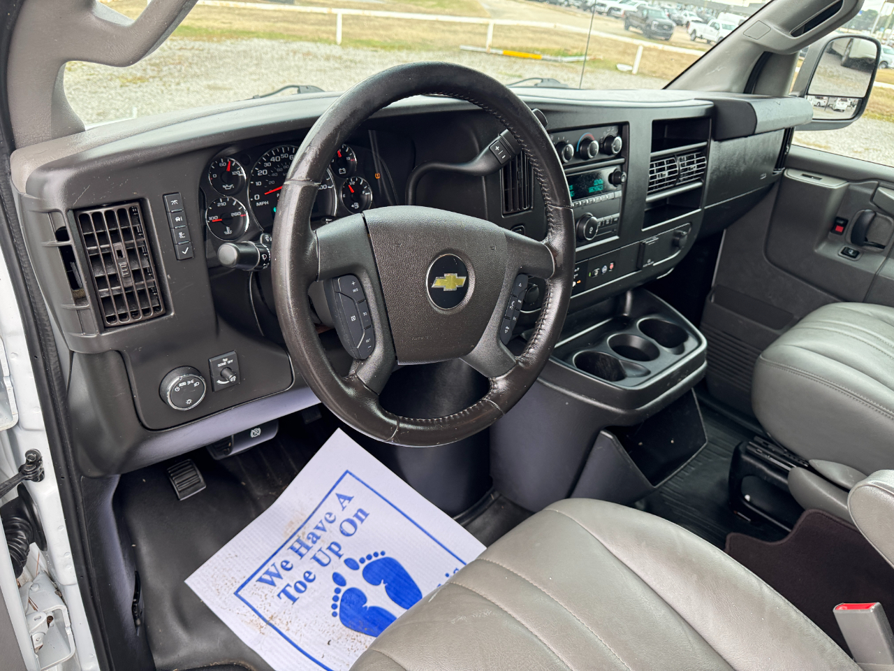 Chevrolet Express Cargo Van RWD 2500 135" 2021