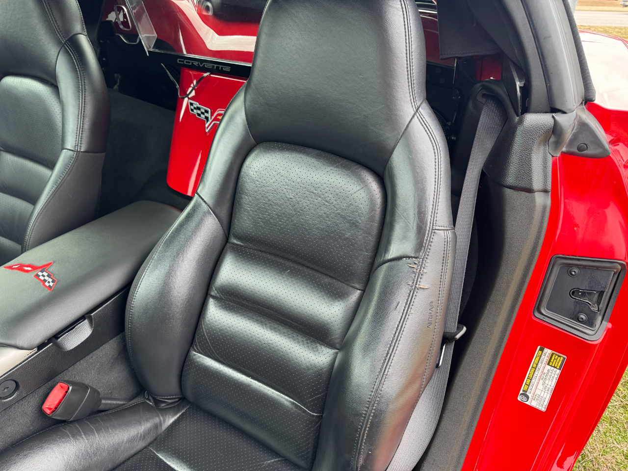 Chevrolet Corvette 2dr Convertible 2005