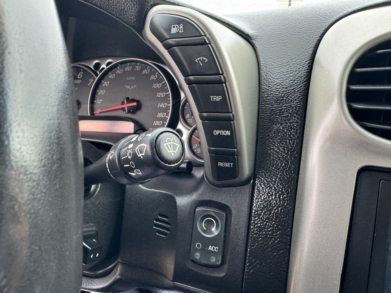 Chevrolet Corvette 2dr Convertible 2005