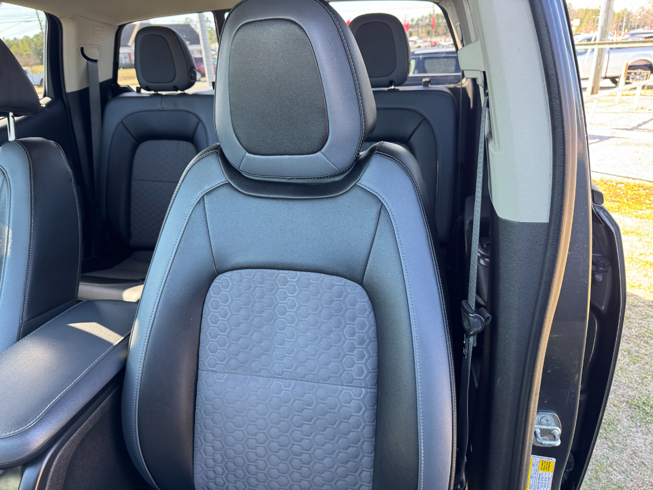 Chevrolet Colorado 4WD Crew Cab 128.3" Z71 2017