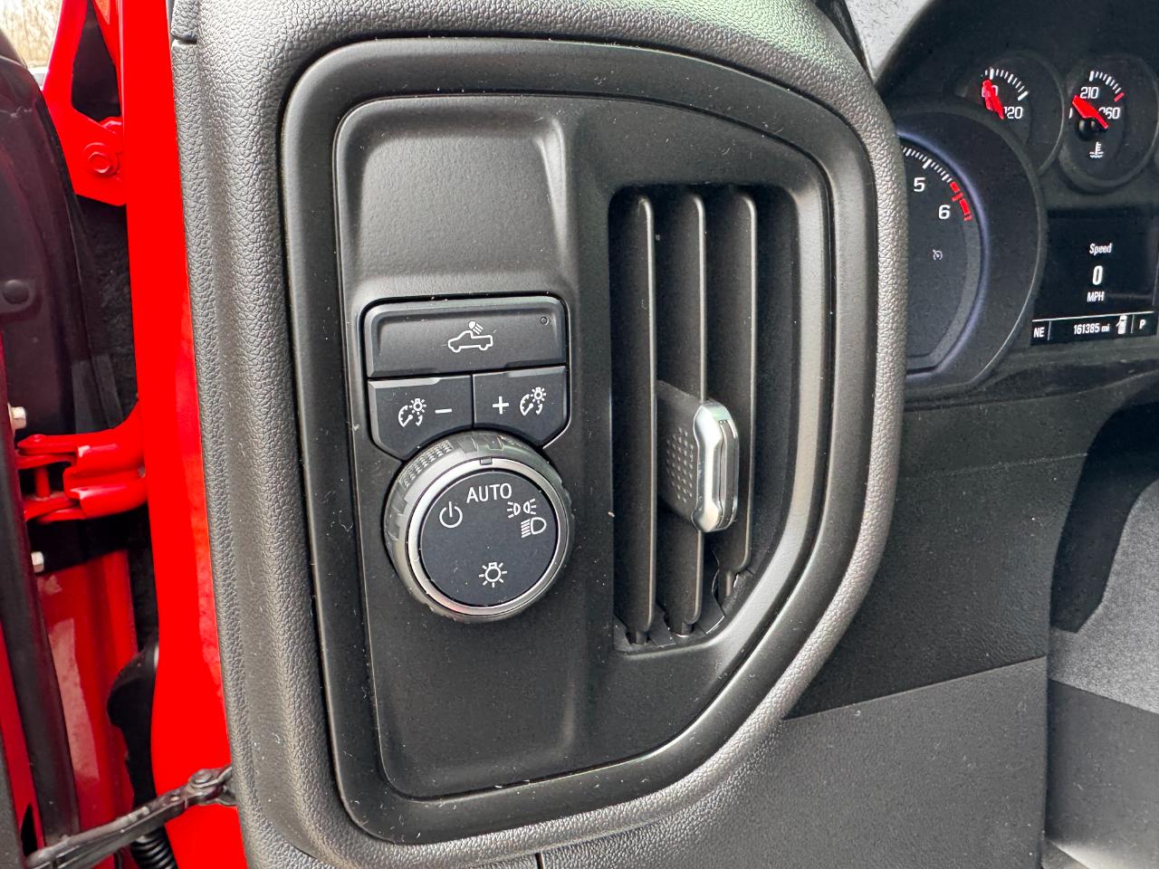 Chevrolet Silverado 1500 2WD Crew Cab 147" Custom 2021