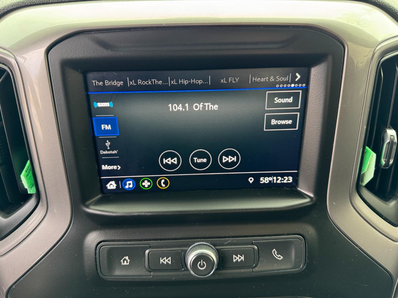 Chevrolet Silverado 1500 2WD Crew Cab 147" Custom 2021