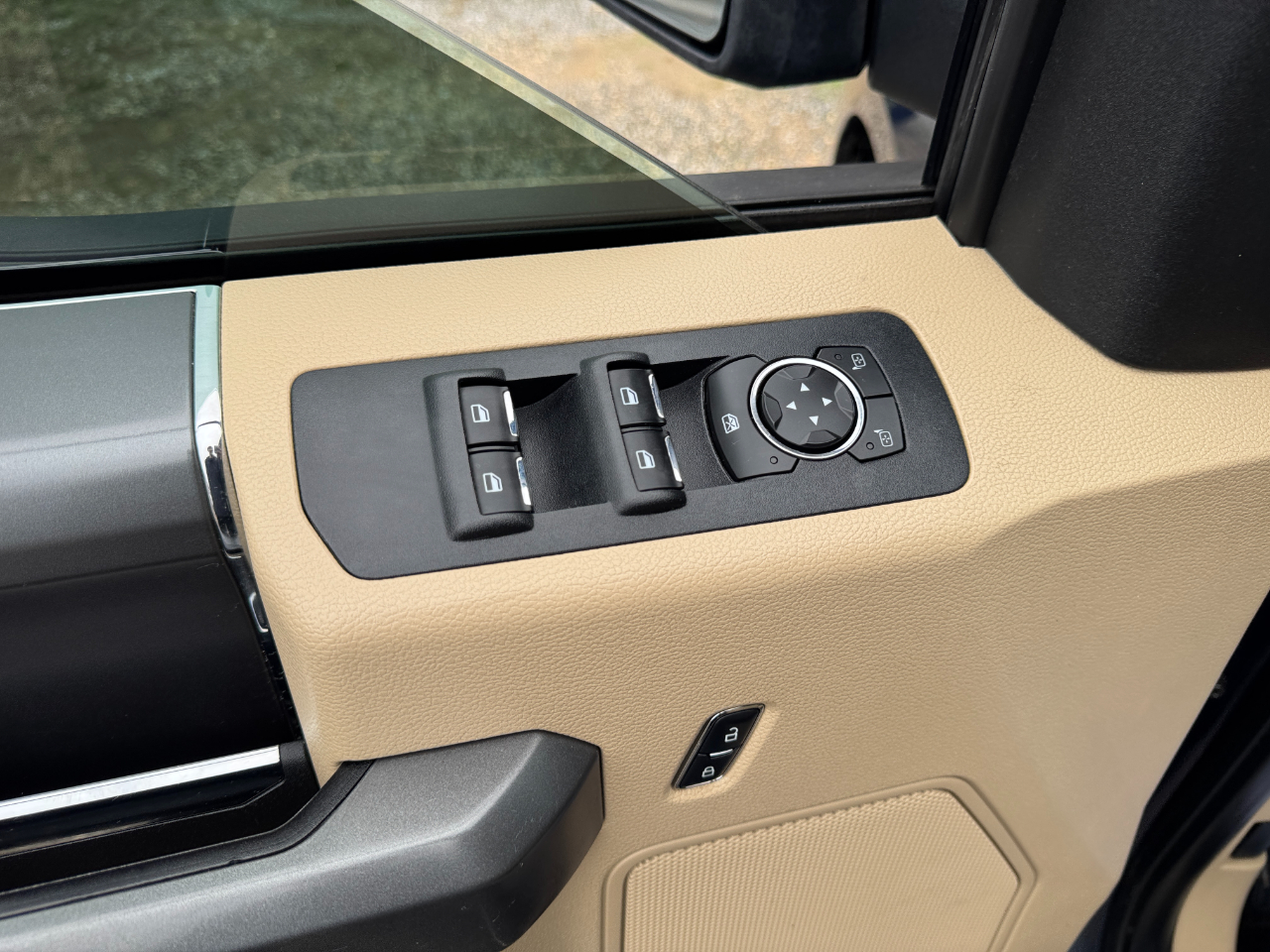 Ford F-150 2WD SuperCrew 157" XLT 2016