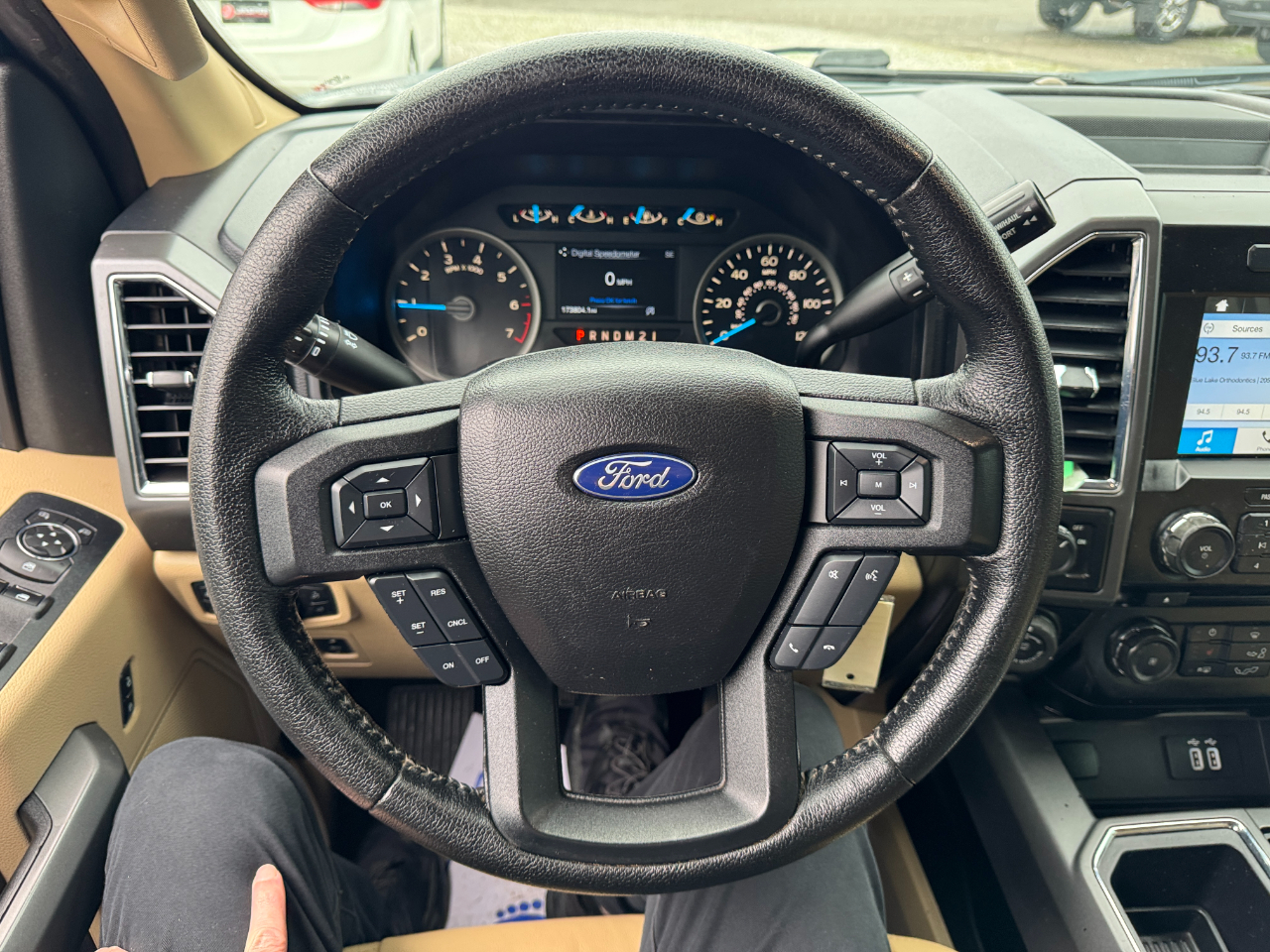 Ford F-150 2WD SuperCrew 157" XLT 2016