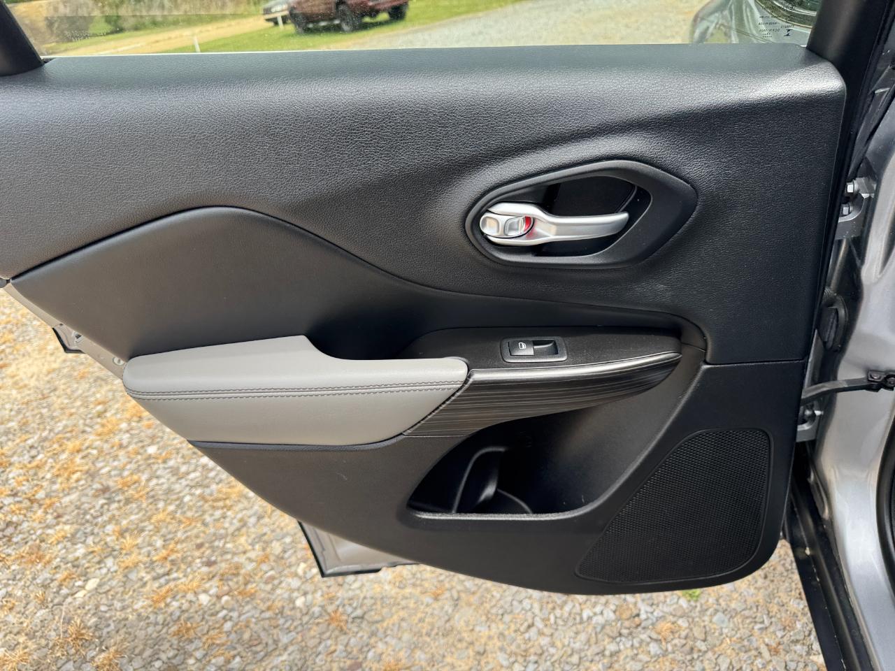 Jeep Cherokee 4WD 4dr Limited 2014