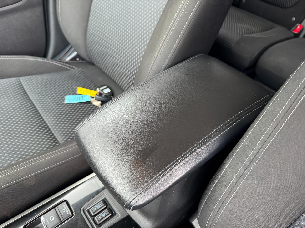 Mitsubishi Outlander ES FWD 2020