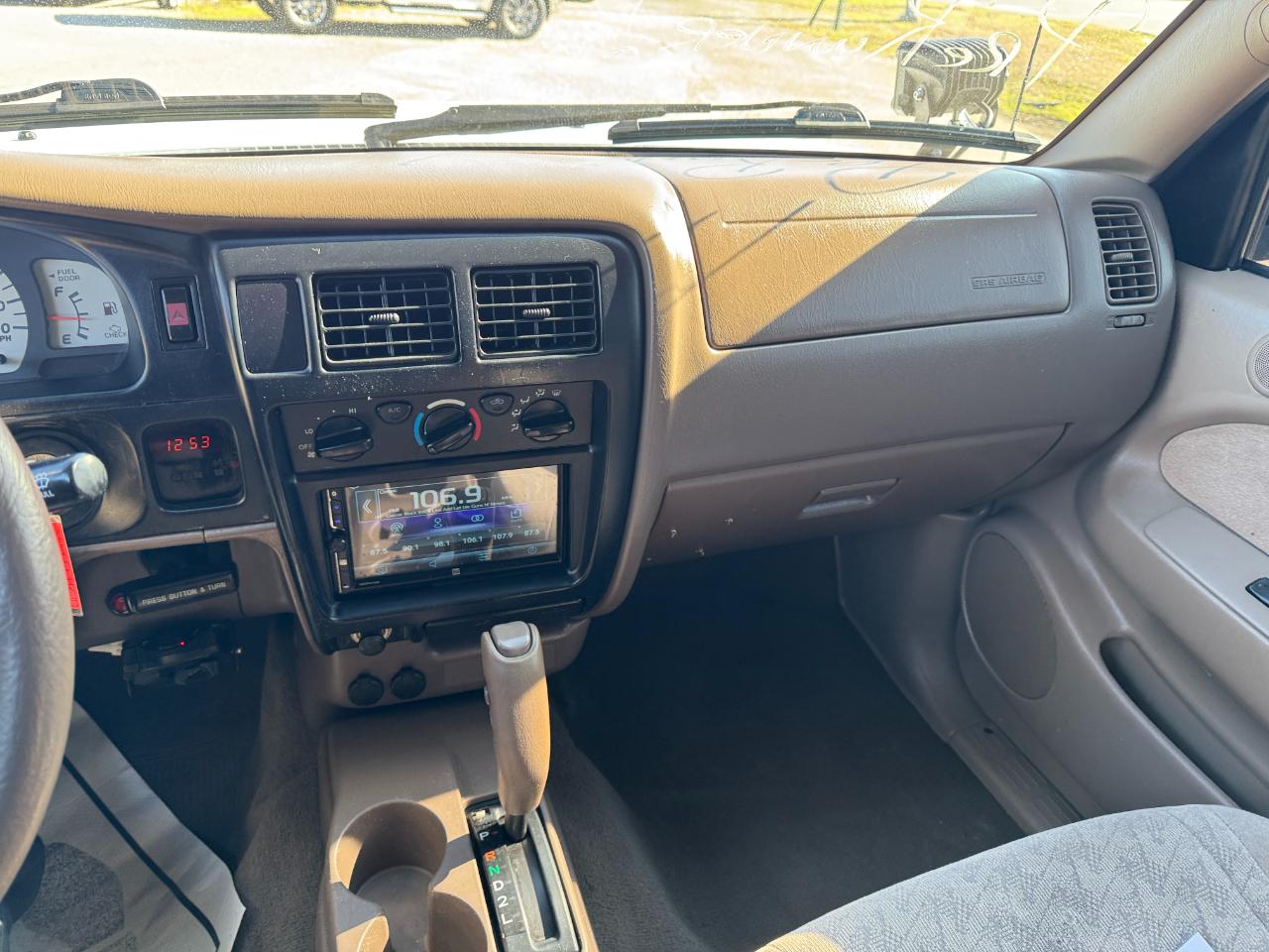 Toyota Tacoma DoubleCab PreRunner V6 Auto (Natl) 2002