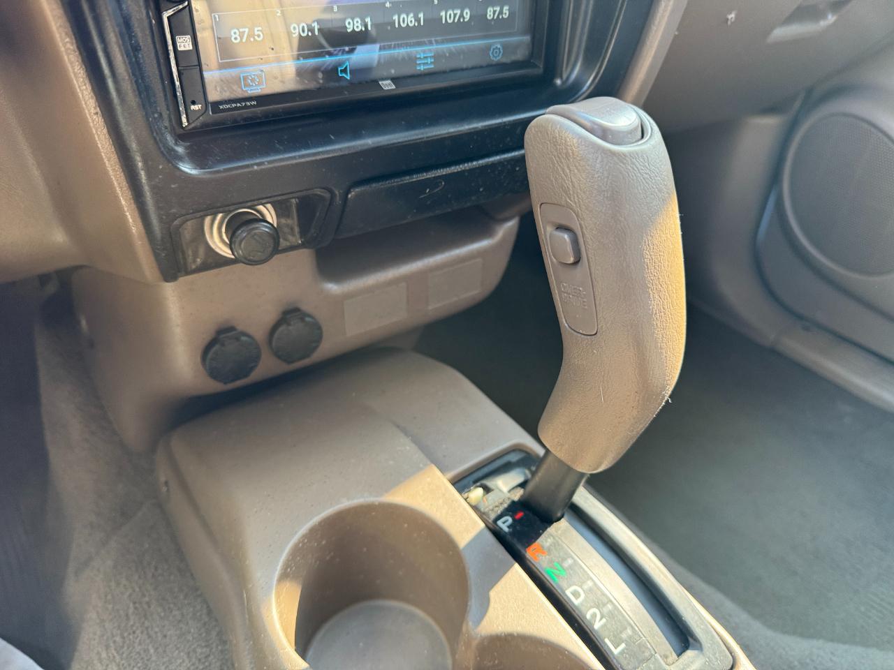 Toyota Tacoma DoubleCab PreRunner V6 Auto (Natl) 2002